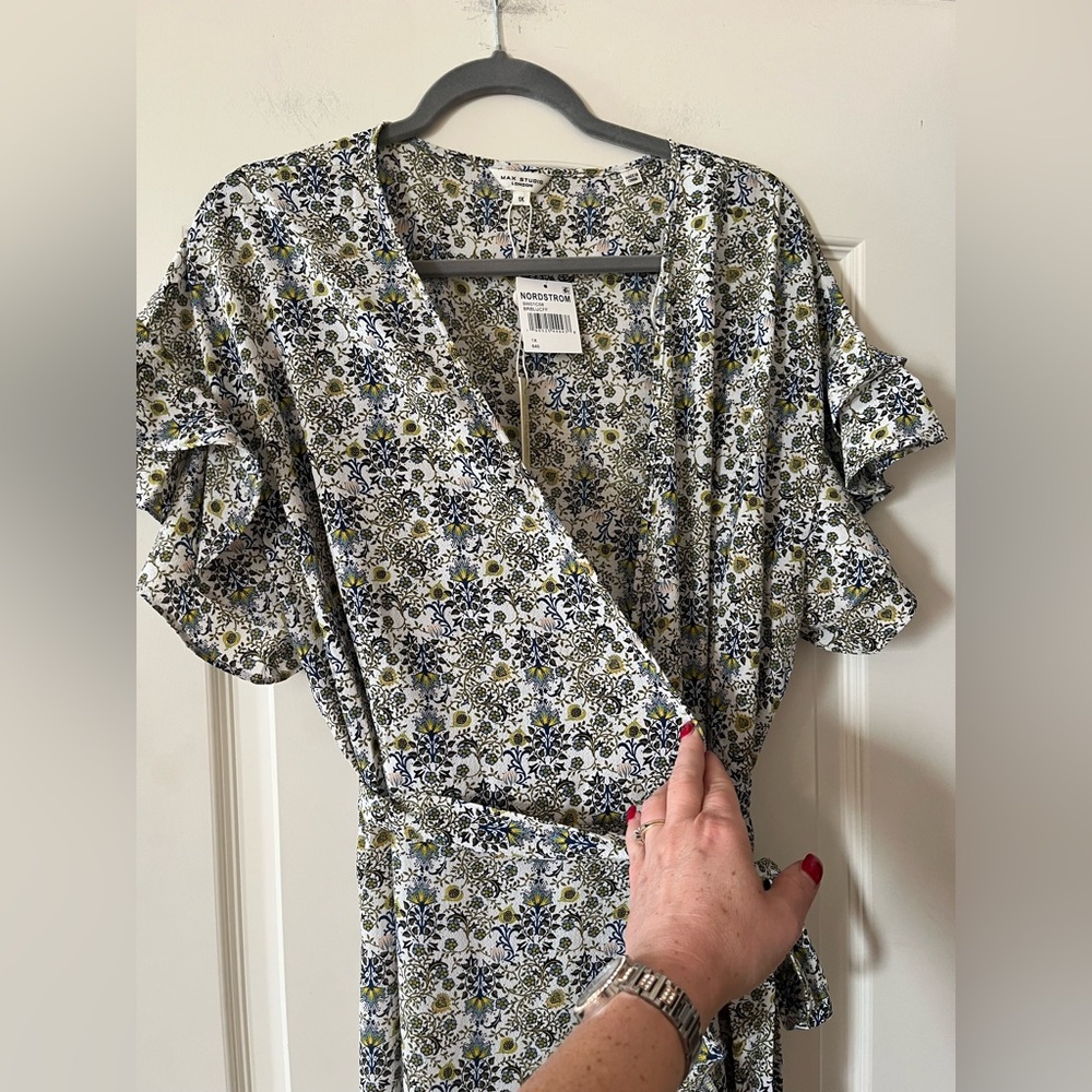 Max Studio London Floral Midi Dress with Wrap Around Front & Tie Women’s 1X - Picture 8 of 15